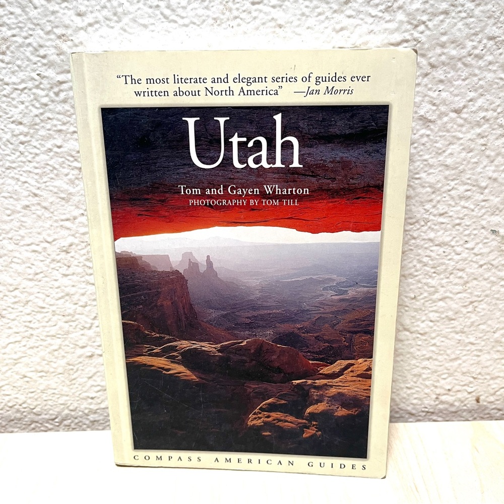 Utah Travel Guide Book